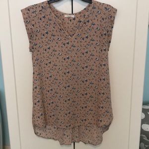 Floral short sleeve blouse